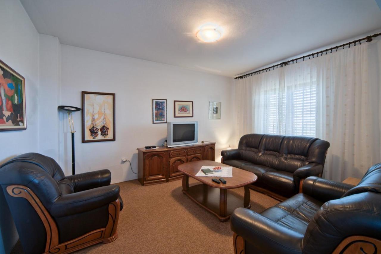 Bor - The Entire Home With Sea View Ulcinj Ngoại thất bức ảnh